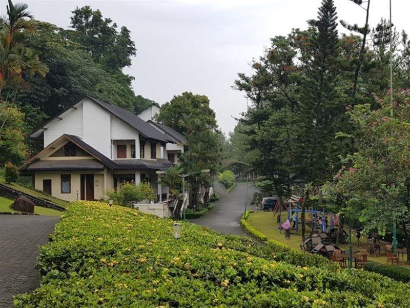 Gunung Geulis Cottages Managed By Royal Tulip Bogor Eksteriør bilde